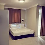 Two Seas Hotel 2*