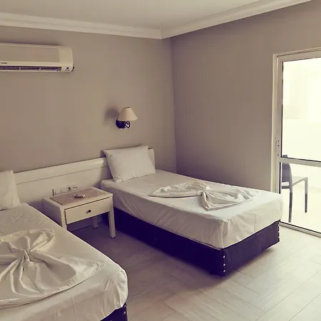 Two Seas 2* Marmaris